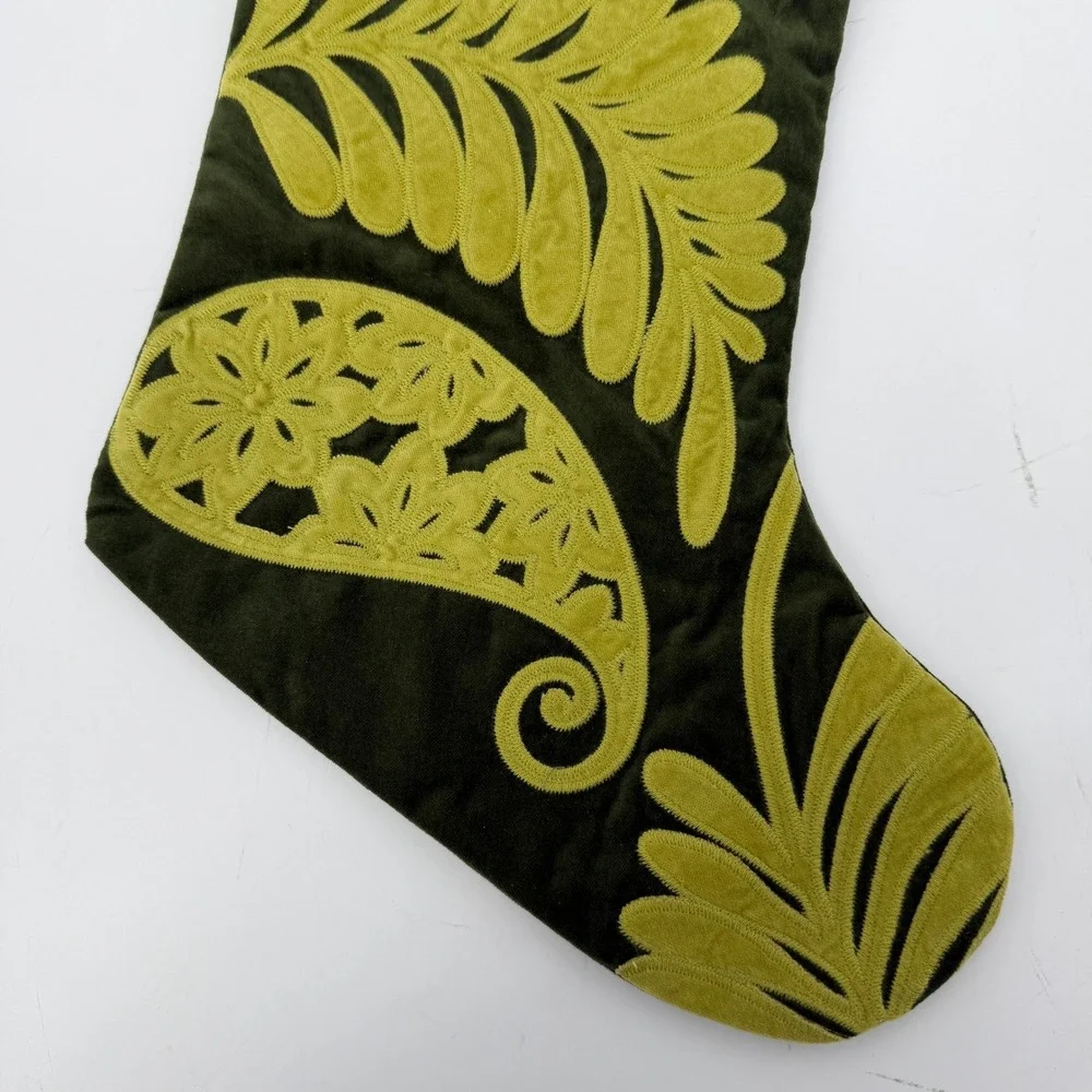 Pottery Barn Green Velvet Paisley Applique‎ Embroidered Christmas Stocking 2008